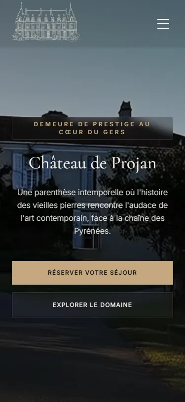 Page d’accueil du Château de Projan sur mobile, capture réelle.